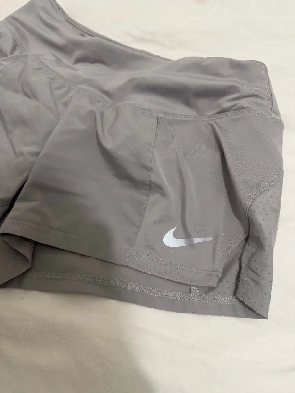 Nike Women's Dri-FIT Eclipse 3